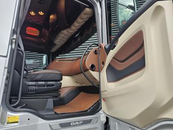 XF 530 SUPERSPACECAB / RETARDER / HYDRAULIC / FULL AIR